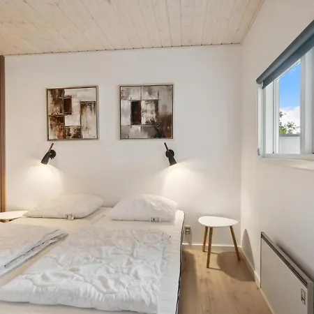 Lovely In Glesborg With House Sea View Bønnerup Strand